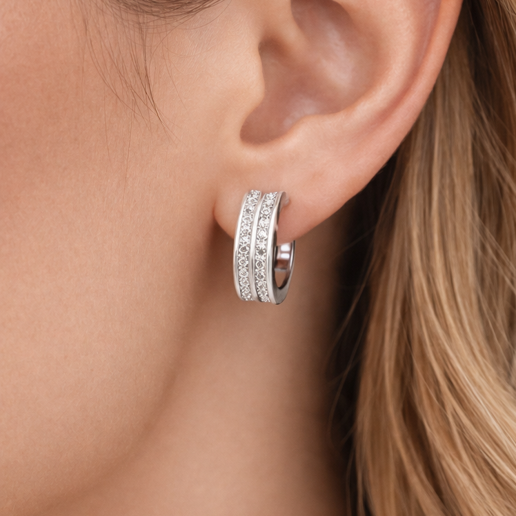 Argollas de Oro Blanco 18K con Doble Línea de Circonias