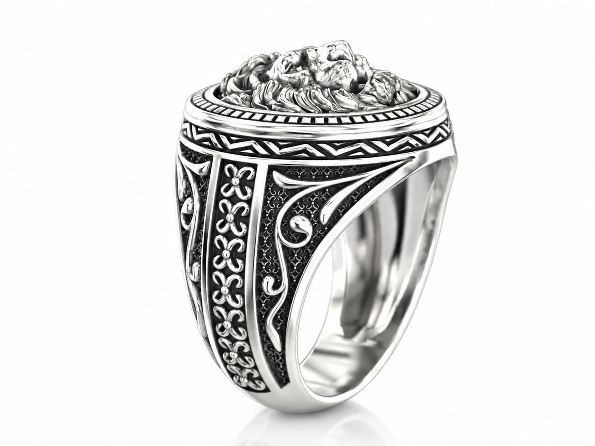 Lion Head Medallion Signet Ring – Sterling Silver